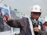 桃園市長鄭文燦今日視察捷運綠線GC01標統包工程，另外還提及昨日通過交通部高速公路局審議的「國道3號大鶯豐德交流道」，和66快速道路延伸到北二高的計畫。記者陳夢茹／攝影
